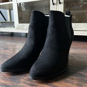 Omysky Black Suede Ankle Boots